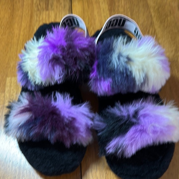 UGG Fluffy Purple and Black Sandals/slippers - Picture 7 of 7